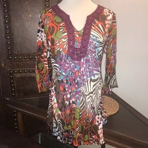EUC Medium Bisou Bisou sheer tunic